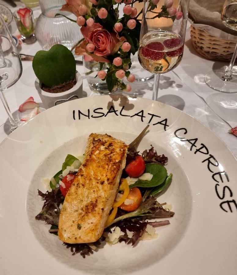 Moulin Le Fleurie Hotel Charenton-du-Cher Kültér fotó